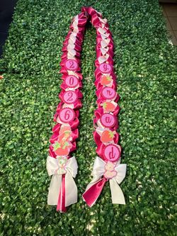 Graduation lei