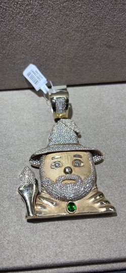 Gold wizard diamond pendant