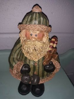 Cute country handpainted Santa figure