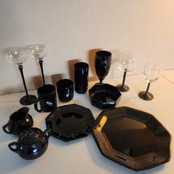 French Arcoroc Octime Black Dinnerware Set