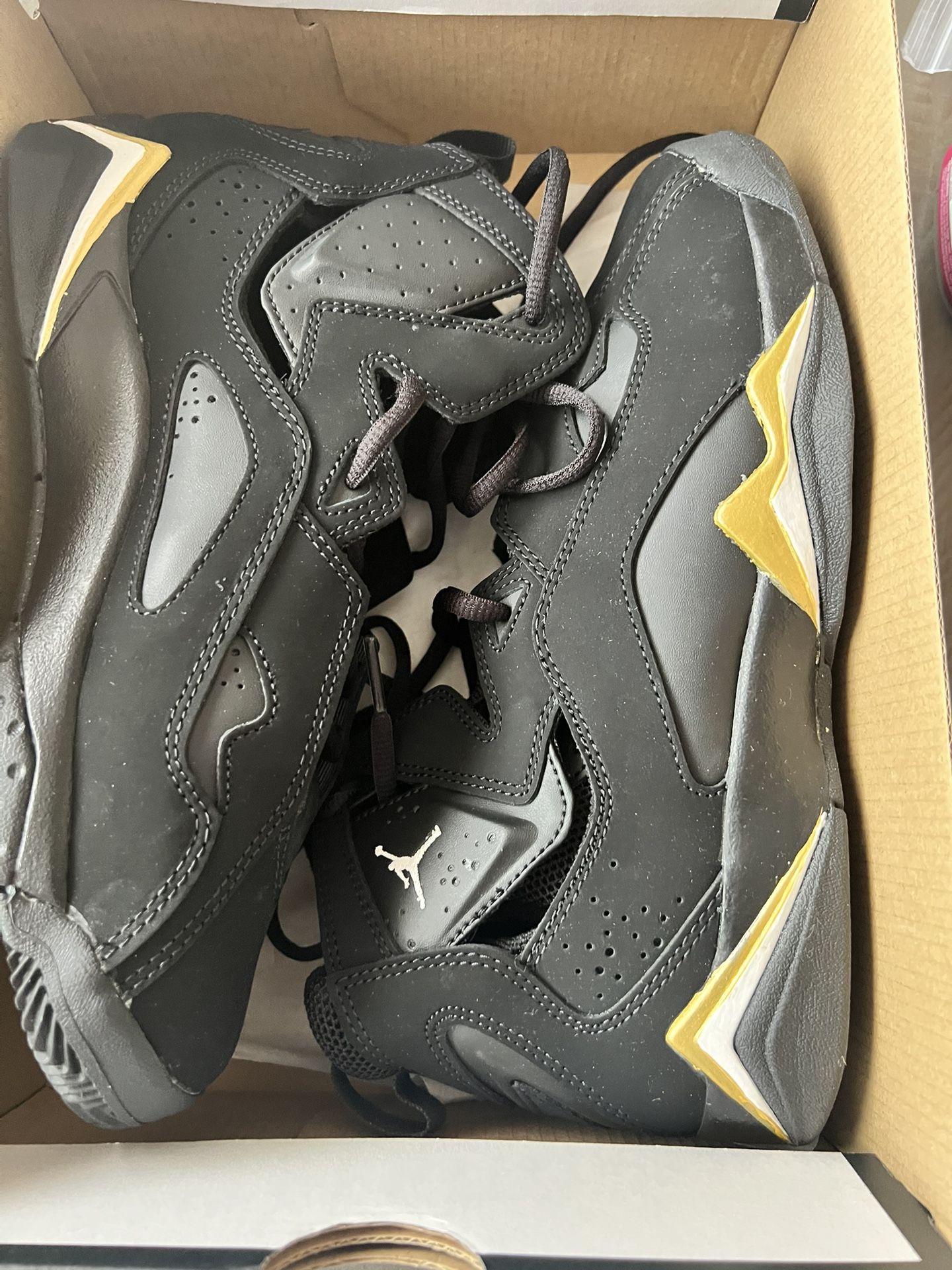 Jordan True Flights