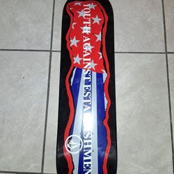 Volcom Skateboard Deck Size 7.9 30$
