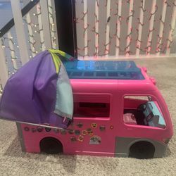 Barbie’s House With Car And Boat