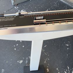 Dr. scale