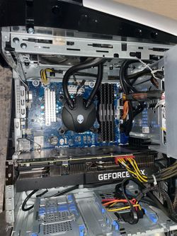 Alienware Ryzen R10 gaming pc