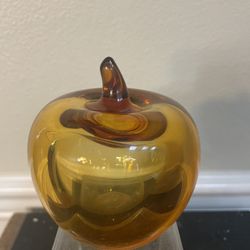 True Vintage 1960s Pilgrim Glass Amber Yellow Apple Forbidden Fruit Paperweight MCM Shelf Sitter 3.5”