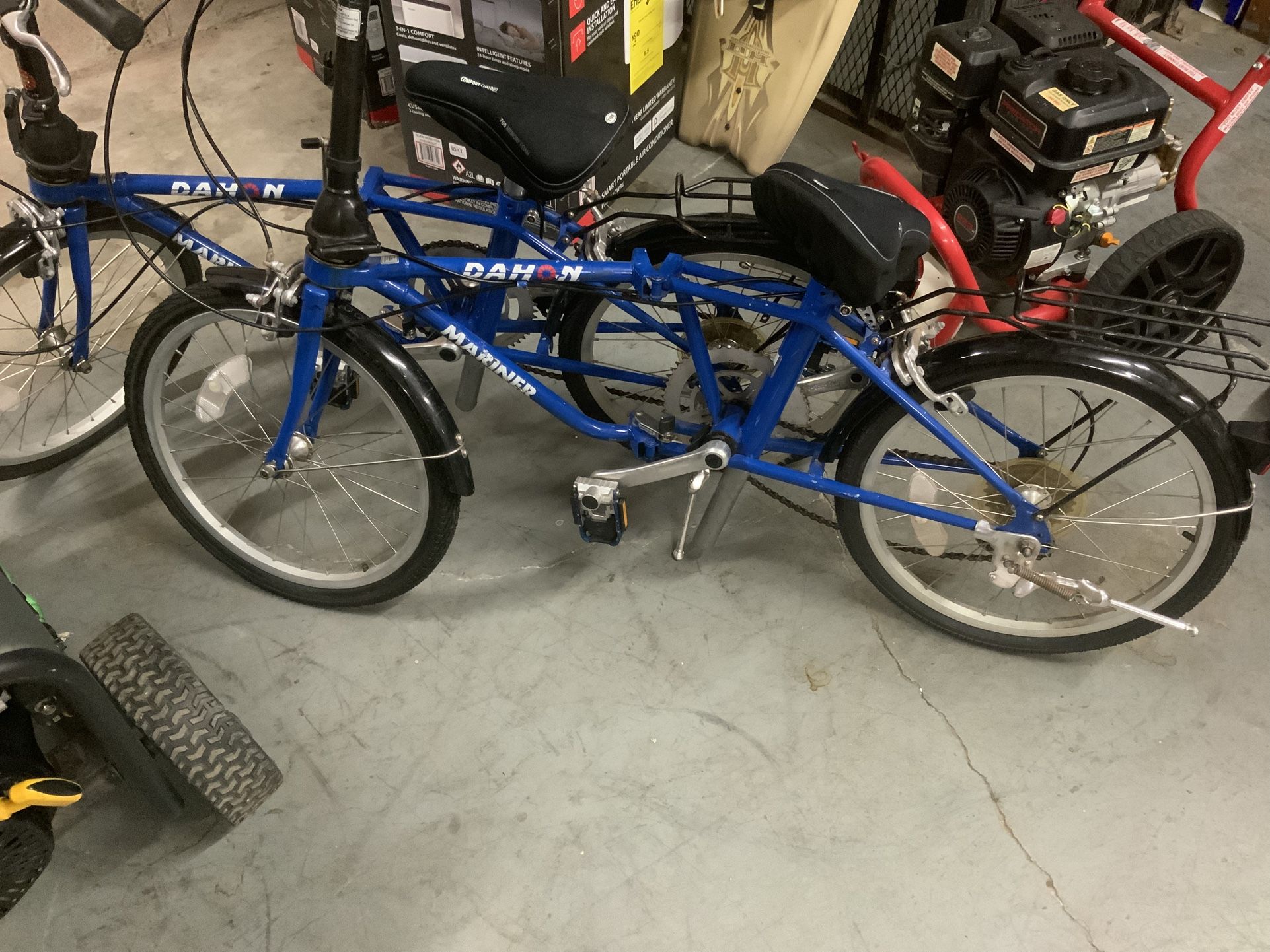 Dahon Mariner 6 Speed Folding Bike Expensive When New. Need The Room. We Have 2 Exactly The Same Going Cheap!!!