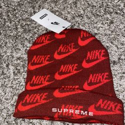 Supreme Nike Logo Beanie 