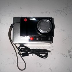 Leica V-LUX 20 12.1 MP Digital Camera w 12x Wide Angle Optical Zoom 3.0-Inch LCD