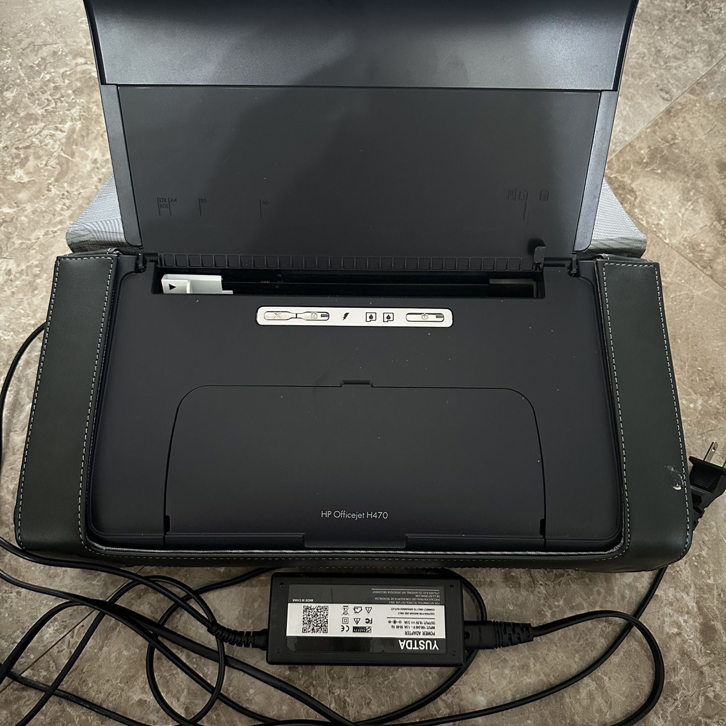 HP OfficeJet H470 Mobile Printer