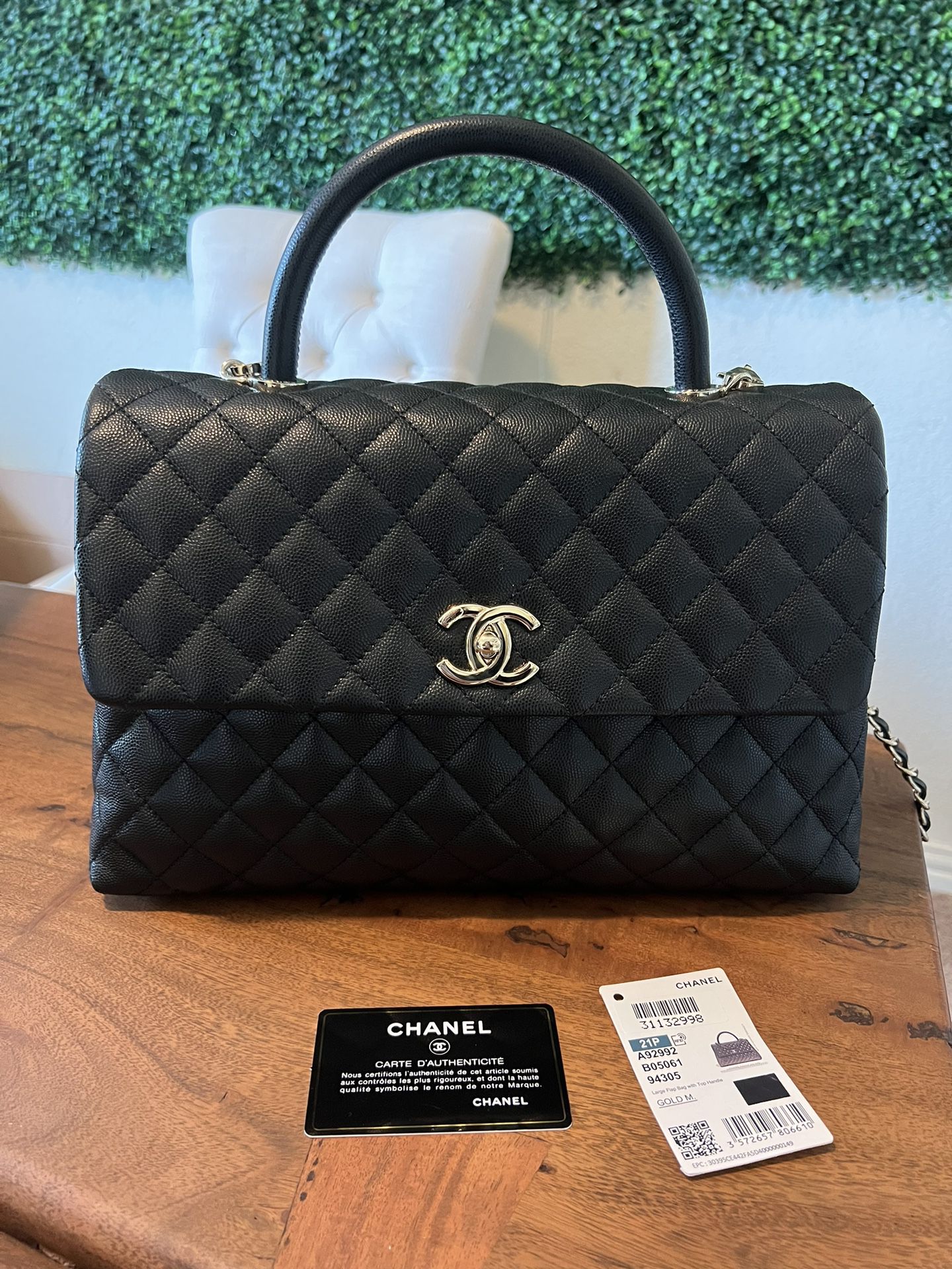 Medium Chanel Coco handle -Black Caviar Leather 