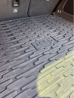 OEM Mopar Jeep Grand Cherokee Cargo Liner