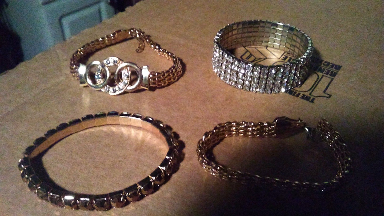 4 bracelet's