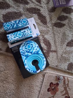 Towel holders and drink holders new.