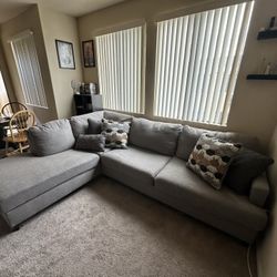 Altari 2-Piece Sectional with Chaise