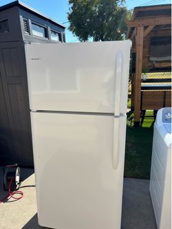 frigidaire refrigerator