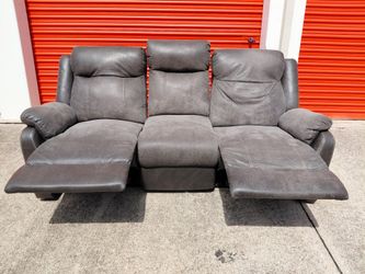 Recliner Couch (delivery available)