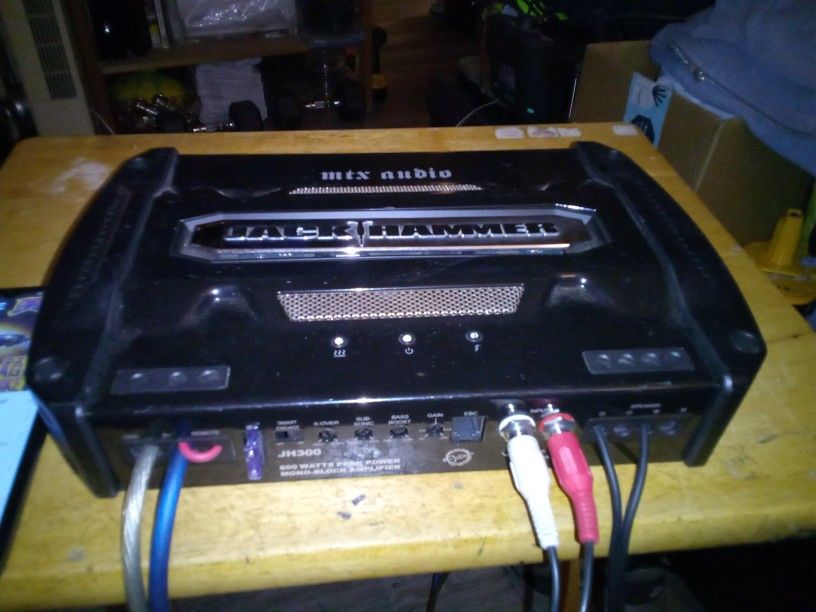 MTX Audio Jack Hammer JH300 600 Watts Peak Power Mono Block Amplifier 4 Ohms 2 Ohms Active Fan Cooling