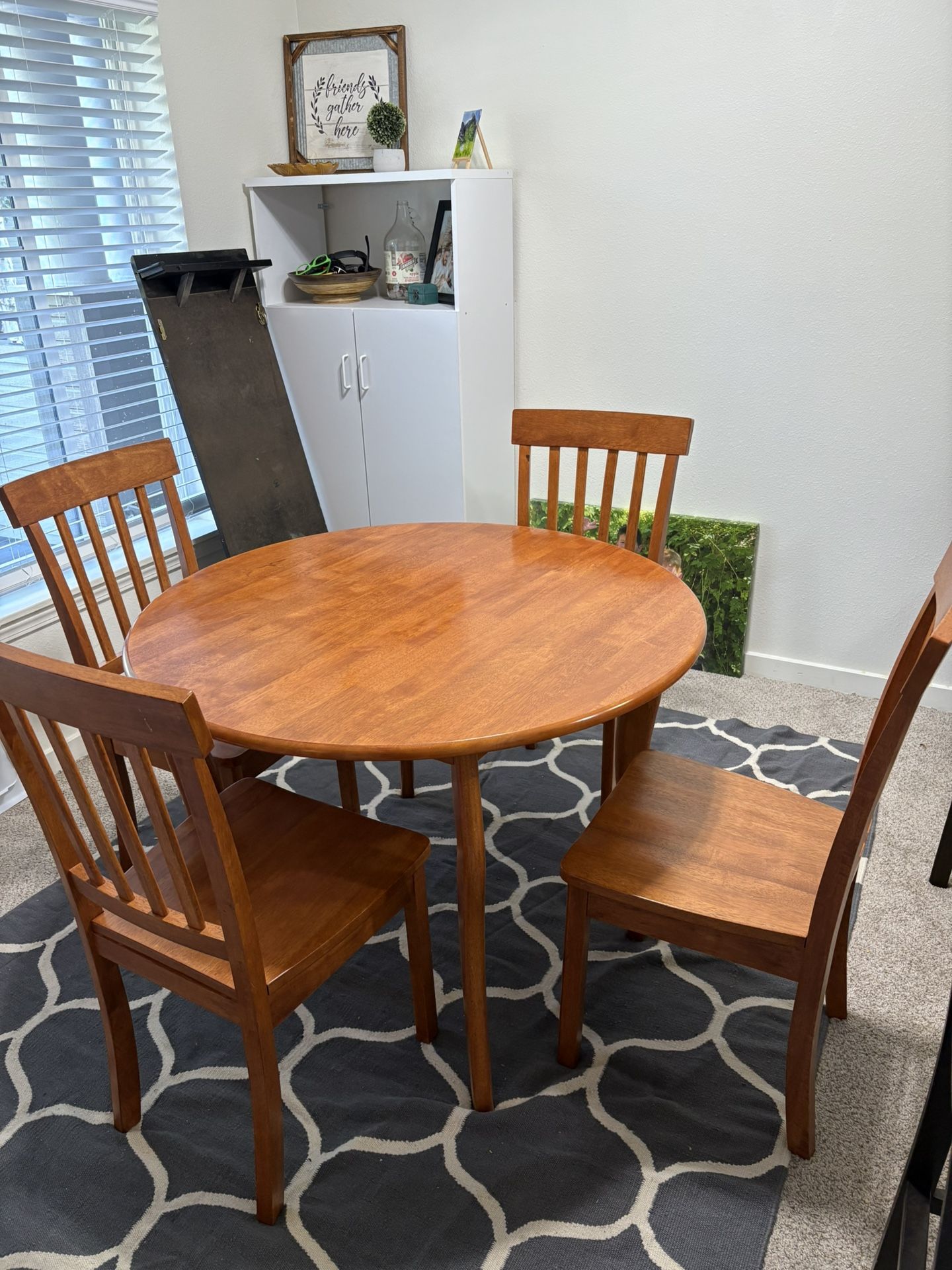 Beautiful Table with Chairs