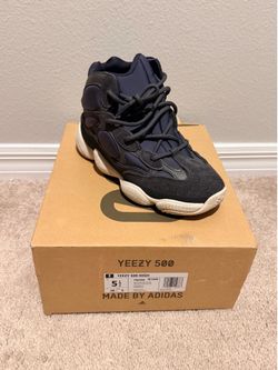 Yeezy 500  size 5.5 kids