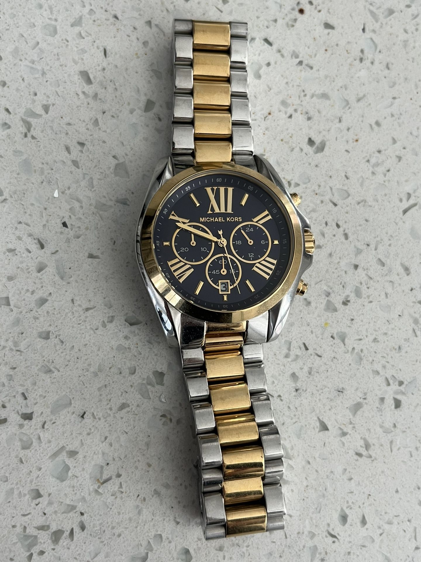Michael Kors Men’s Stainless Steel Analog Watch Silver/Gold