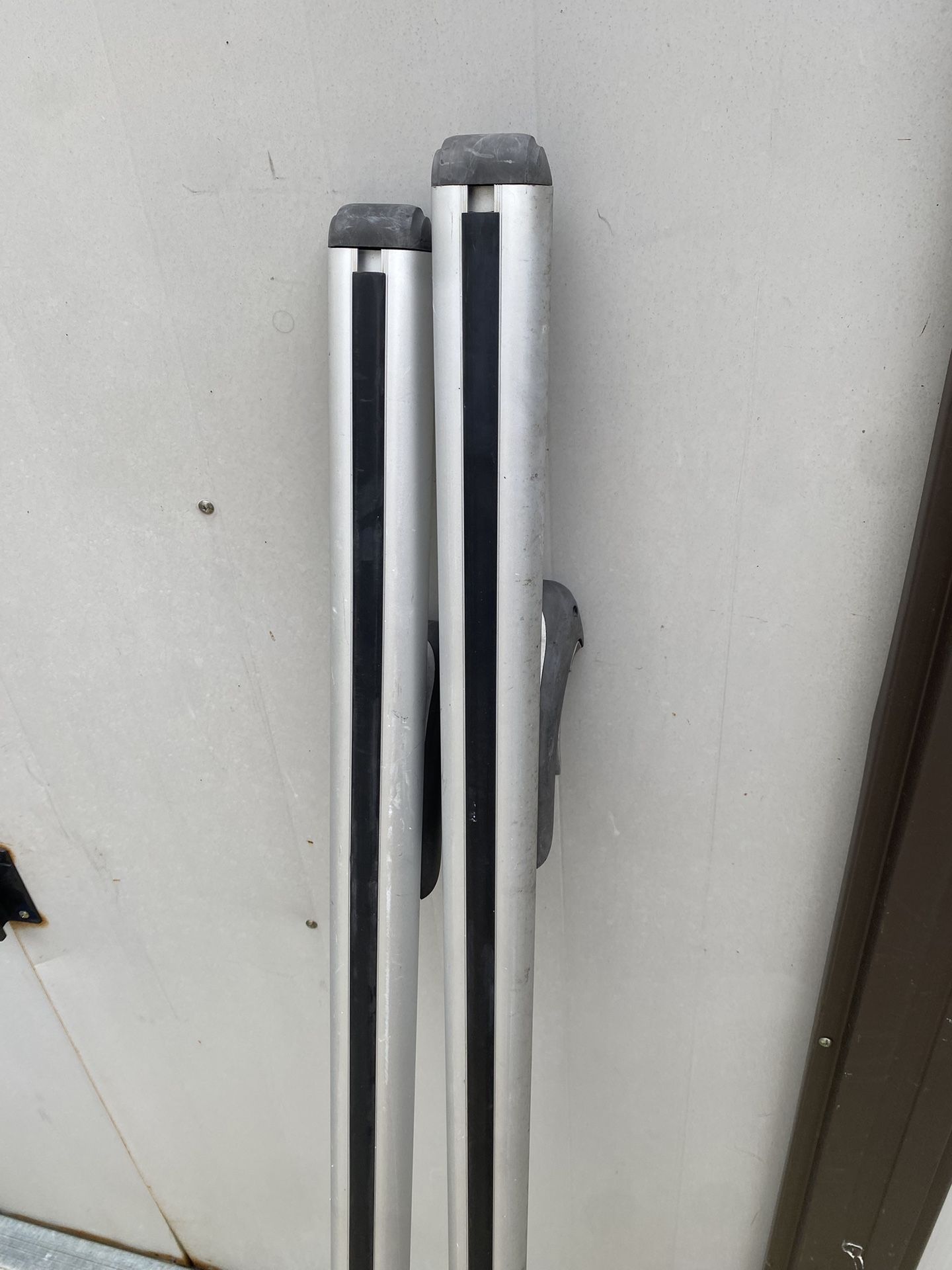 HAUL-MASTER Universal Roof Cross Bars