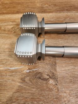 Set of curtain rods