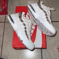 Nike Air Max ‘95 LE