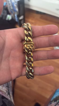 Bracelet