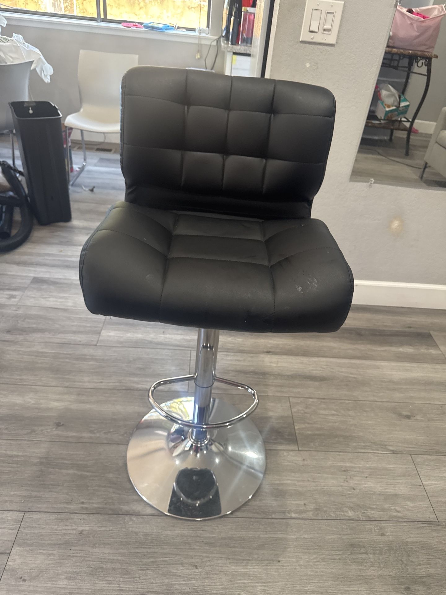 Black Bar Stool – Adjustable Height – $20