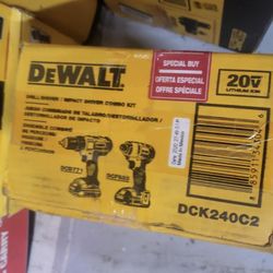 Dewalt Set Of Drills New 