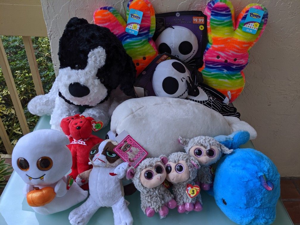 Brand new stuffed animals bundle