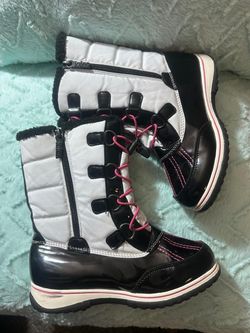 Totes Snow Boots White Black Pink