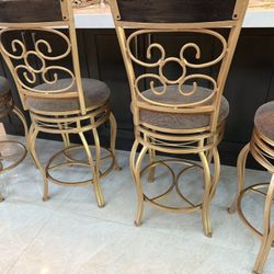 4 Bar Stools Set 