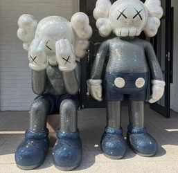 Kaws art sculpture statue iPhone Jordan