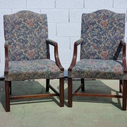 Lovely Living Room, Dining Room Or Office Chairs!