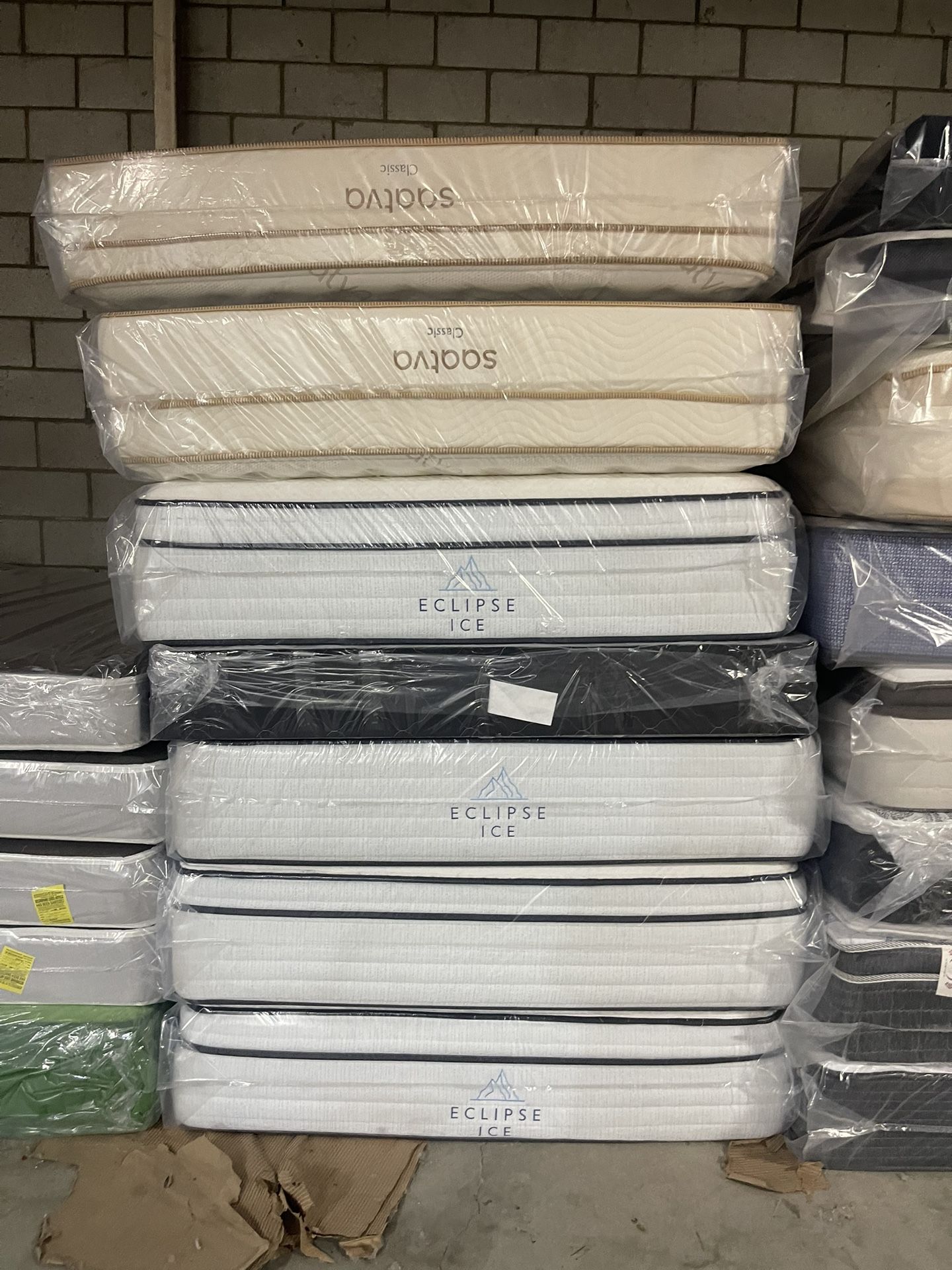 Mattress Overstock - Name Brand Mattress - King & Queen Size Mattresses