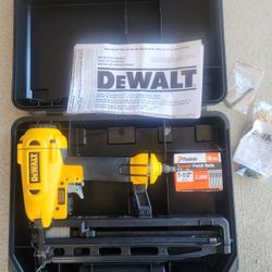 *** DEWALT NAILER ***