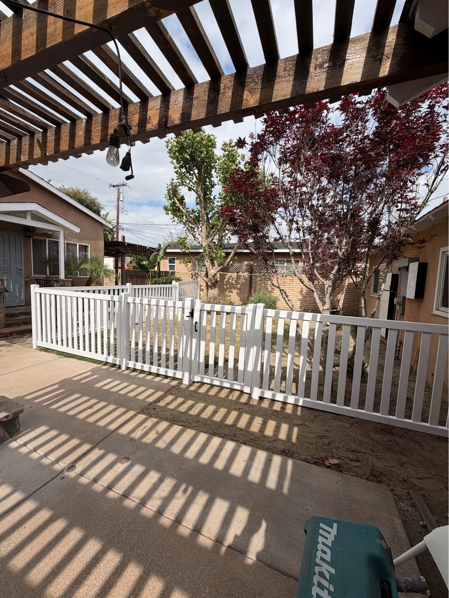 Vinyl fence piket