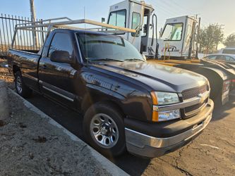 2005 CHEVY SILVERADO 1500LOW OG MILES