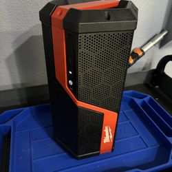 Milwaukee Bluetooth Speaker 