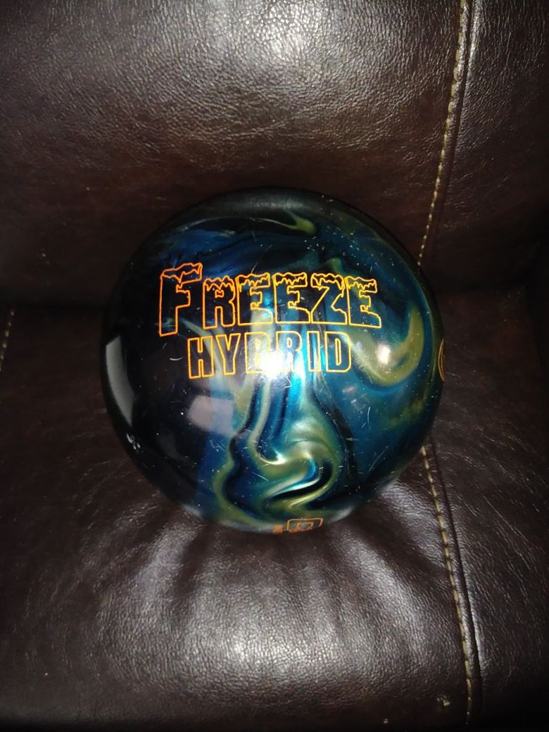 15lbs bowling ball