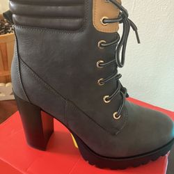 Women’s Boots