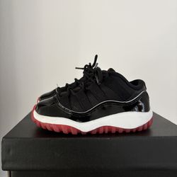 Jordan 11 retro low size 6c