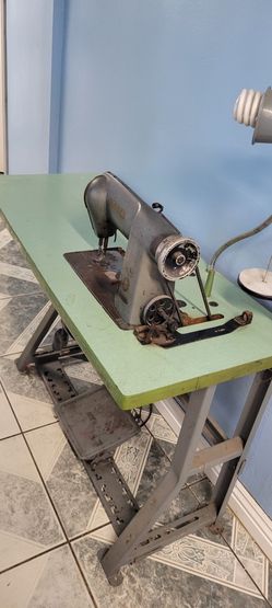 Singer Sewing Machine