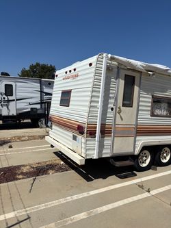 Camping trailer