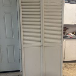 Louvered Bi Fold Doors