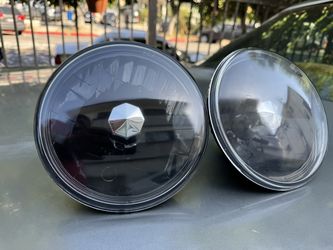 7" Black Headlight Housing