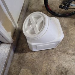 Plastic Container