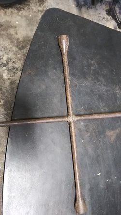 Car lug wrench